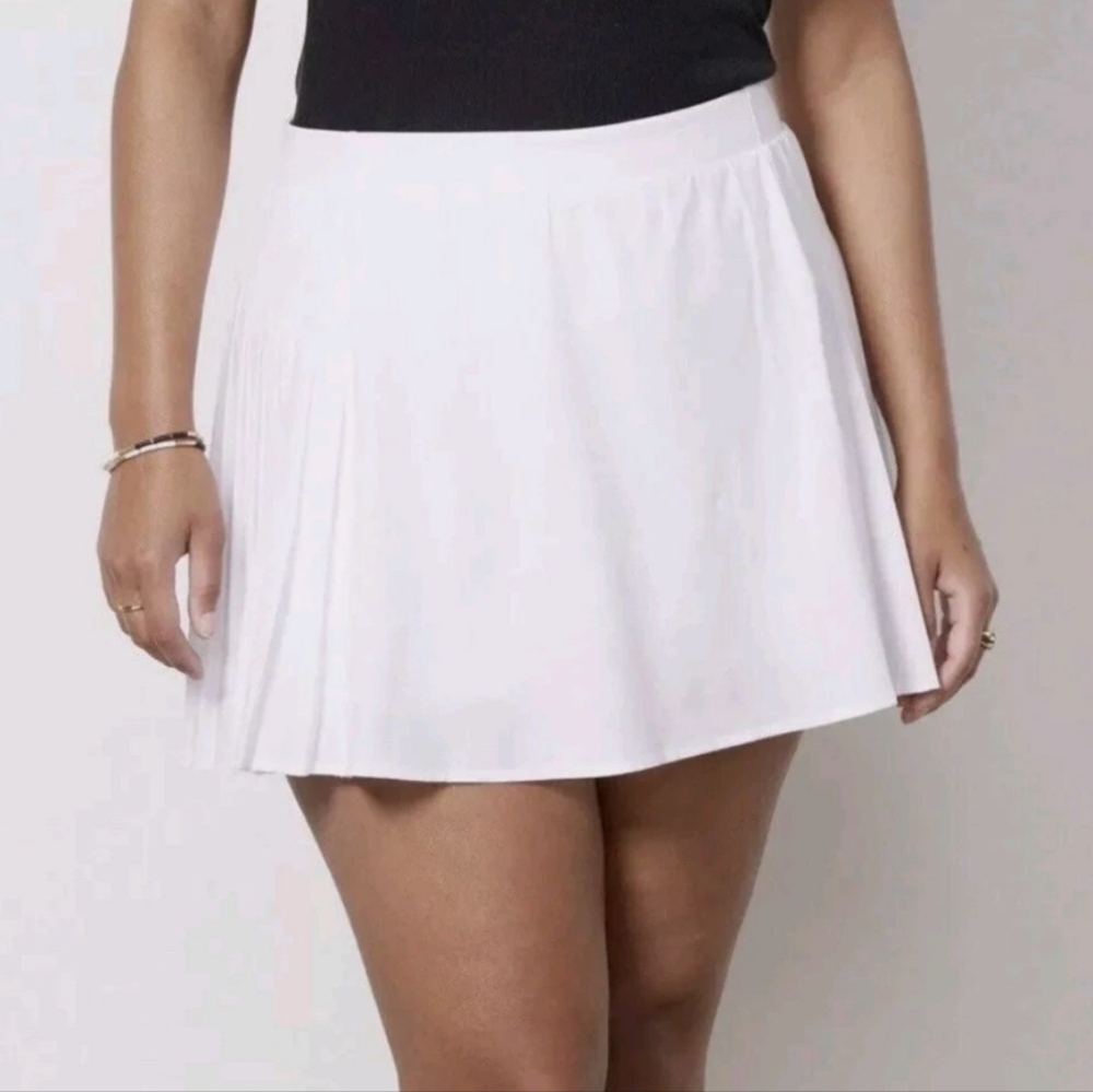 NWT Spanx Get Moving White Pleated Active Skirt Size XL